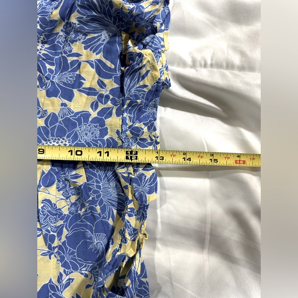 New J. Crew Sleeveless ruffle-trim top in blue floral!!! - Picture 2 of 3